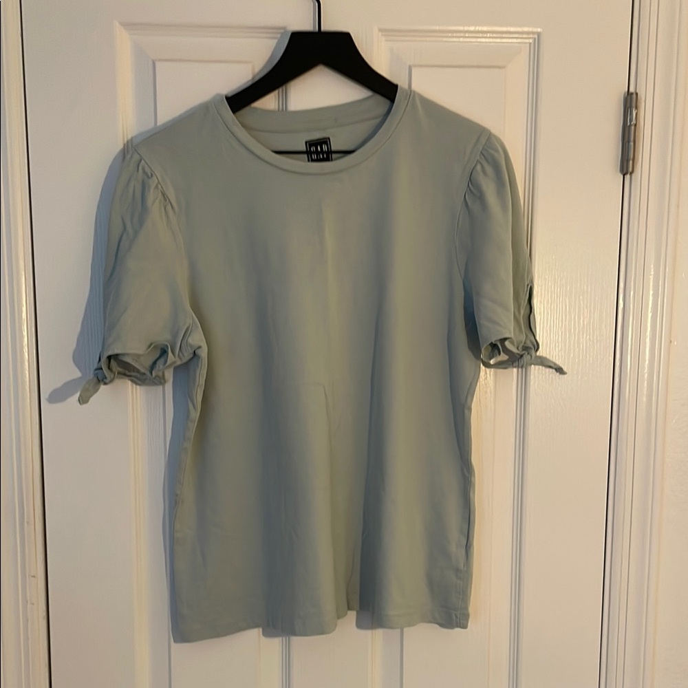 Women's Light Green Top